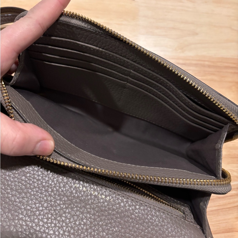 Tory Burch McGraw Flat Wallet Crossbody - Picture 7 of 9